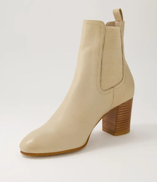 Shop Ussa Camel Leather Elastic Chelsea Boots Women Ankle Boots